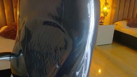 Dahlia online show from 03-13-26, 01:12