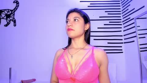 Snapshot of dahliacielo chatting on 05-26-26, 01:07 Dahlia Cielo online show from 05-26-26, 01:07