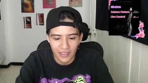 Snapshot of dahliarios chatting on 11-18-25, 09:52 lorena online show from 11-18-25, 09:52