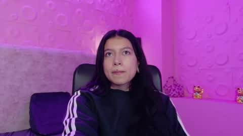 Snapshot of daila51 chatting on 11-23-25, 11:10 Daila online show from 11-23-25, 11:10