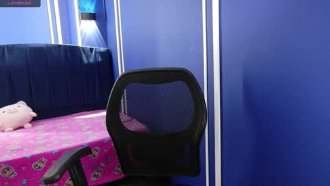 Snapshot of daila51 chatting on 12-16-25, 11:37 Daila online show from 12-16-25, 11:37