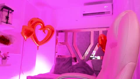 Snapshot of daila_01 chatting on 02-15-25, 06:12 Daila online show from 02-15-25, 06:12