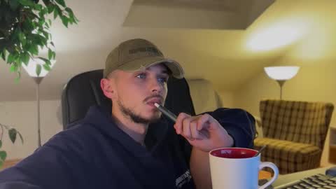 Snapshot of daimon_hall chatting on 11-15-25, 10:15 Daimon online show from 11-15-25, 10:15