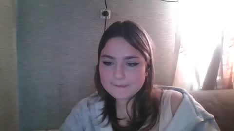 Snapshot of daiquiri_doll chatting on 12-16-25, 08:30 daiquiri_doll online show from 12-16-25, 08:30