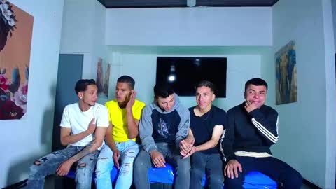 Snapshot of daiquirie chatting on 09-12-25, 12:05 daiquirie online show from 09-12-25, 12:05