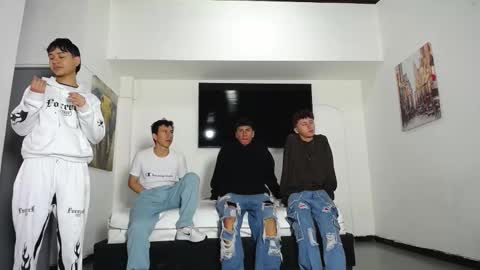 Snapshot of daiquirie chatting on 11-03-25, 12:39 daiquirie online show from 11-03-25, 12:39