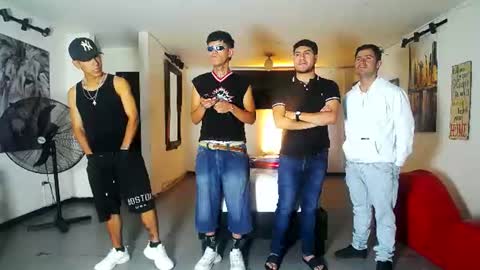 Snapshot of daiquirie chatting on 07-17-26, 12:23 daiquirie online show from 07-17-26, 12:23
