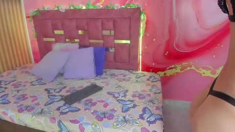 Snapshot of daisy__rose chatting on 05-07-26, 03:01 Dai online show from 05-07-26, 03:01
