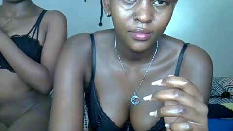 Snapshot of daisy_bunnie chatting on 09-15-25, 05:57 daisy online show from 09-15-25, 05:57