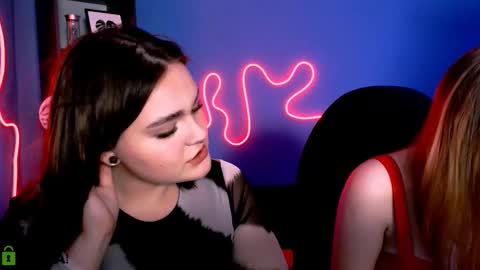 Little Di online show from 09-25-25, 09:18