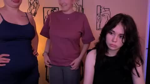 Little Di online show from 07-12-26, 12:45