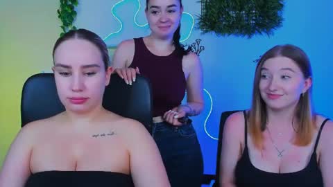 Little Di online show from 07-17-26, 07:19