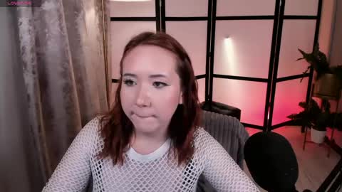 Snapshot of daisy_daylark chatting on 05-28-26, 05:54 Daisy online show from 05-28-26, 05:54