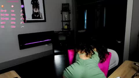 Snapshot of daisy_dove chatting on 02-06-26, 08:45 Daisy online show from 02-06-26, 08:45