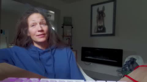 Snapshot of daisy_dove chatting on 04-02-26, 04:26 Daisy online show from 04-02-26, 04:26