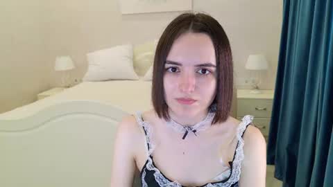 Snapshot of daisy_heart chatting on 06-17-26, 04:04 Daisy online show from 06-17-26, 04:04