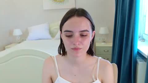 Snapshot of daisy_heart chatting on 06-20-26, 08:17 Daisy online show from 06-20-26, 08:17