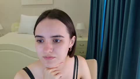 Snapshot of daisy_heart chatting on 07-08-26, 04:17 Daisy online show from 07-08-26, 04:17