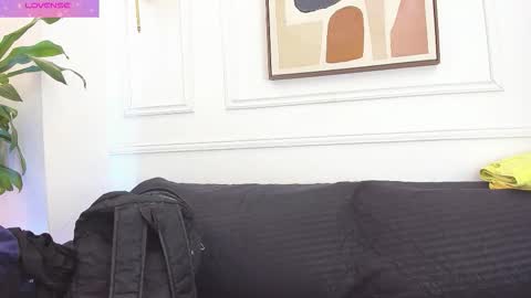 Daisy Price online show from 10-28-25, 11:14