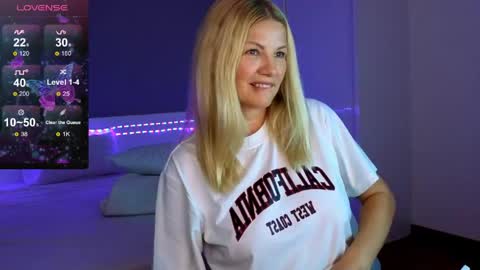 Snapshot of daisydavis_ chatting on 05-29-26, 05:11 Daisy online show from 05-29-26, 05:11