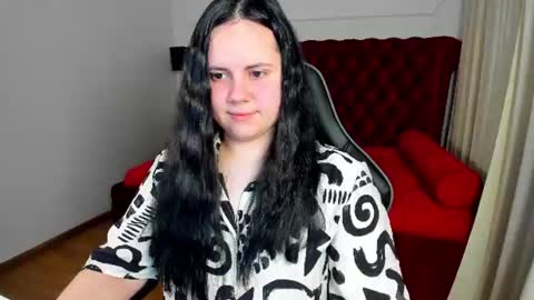 DaisyHarts online show from 06-24-26, 04:17