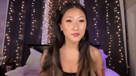 Daisy Kim online show from 03-01-25, 02:15