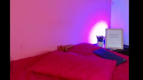 Snapshot of daisytaylor_ chatting on 02-19-25, 08:55 Daisy online show from 02-19-25, 08:55
