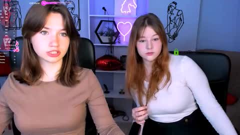 Snapshot of daisyy_naughty chatting on 10-03-25, 07:11 daisy online show from 10-03-25, 07:11