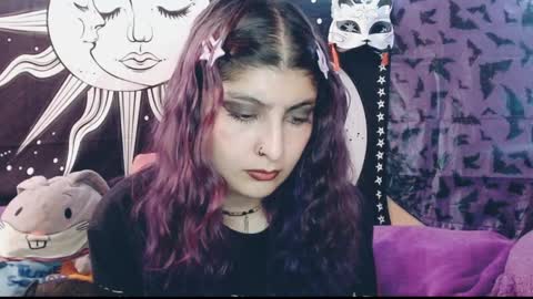 Snapshot of dak_7 chatting on 01-04-25, 11:59 -- -- help me reach 100 hands up online show from 01-04-25, 11:59