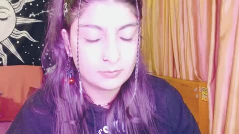 Snapshot of dak_7 chatting on 01-12-25, 08:14 -- -- help me reach 100 hands up online show from 01-12-25, 08:14