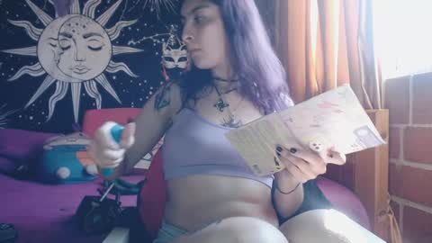 Snapshot of dak_7 chatting on 01-13-25, 08:26 -- -- help me reach 100 hands up online show from 01-13-25, 08:26