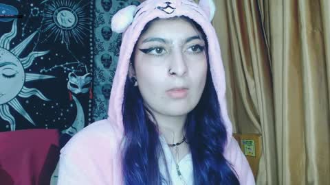 Snapshot of dak_7 chatting on 01-22-25, 04:44 -- -- help me reach 100 hands up online show from 01-22-25, 04:44