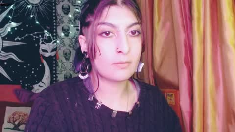 Snapshot of dak_7 chatting on 01-25-25, 03:09 -- -- help me reach 100 hands up online show from 01-25-25, 03:09