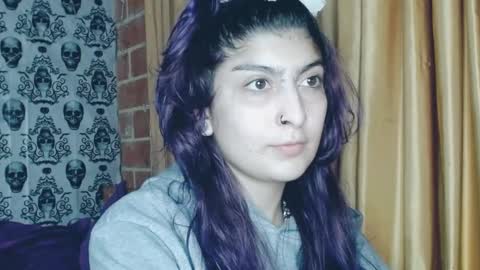 Snapshot of dak_7 chatting on 02-13-25, 01:40 -- -- help me reach 100 hands up online show from 02-13-25, 01:40