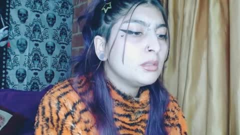 Snapshot of dak_7 chatting on 02-20-25, 11:21 -- -- help me reach 100 hands up online show from 02-20-25, 11:21