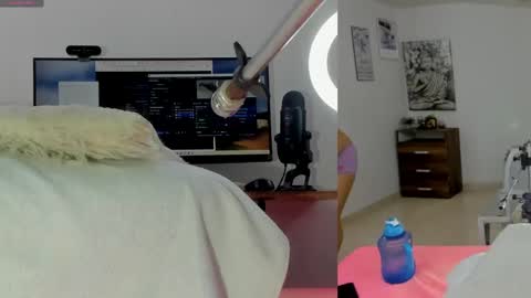 daki_ume_ online show from 05-15-26, 02:29