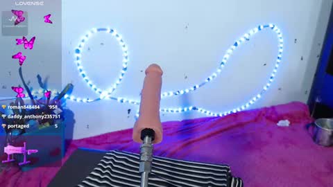 Snapshot of dakkotta_curvy chatting on 02-25-25, 08:25 VALENTINA online show from 02-25-25, 08:25