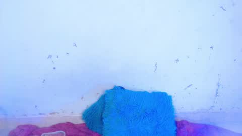 Snapshot of dakkotta_curvy chatting on 09-19-25, 07:10 VALENTINA online show from 09-19-25, 07:10