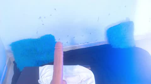 Snapshot of dakkotta_curvy chatting on 09-22-25, 06:59 VALENTINA online show from 09-22-25, 06:59