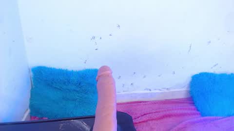 Snapshot of dakkotta_curvy chatting on 09-29-25, 08:08 VALENTINA online show from 09-29-25, 08:08