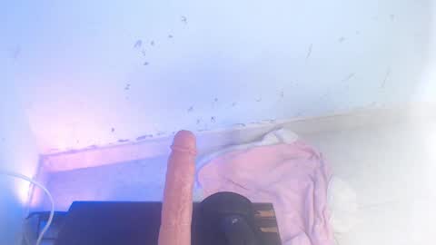 Snapshot of dakkotta_curvy chatting on 10-19-25, 09:10 VALENTINA online show from 10-19-25, 09:10