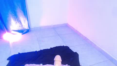 Snapshot of dakkotta_curvy chatting on 11-23-25, 06:57 VALENTINA online show from 11-23-25, 06:57