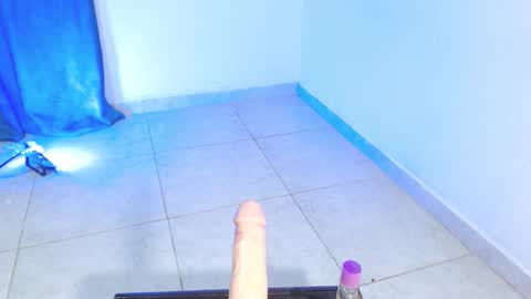 Snapshot of dakkotta_curvy chatting on 12-02-25, 02:17 VALENTINA online show from 12-02-25, 02:17