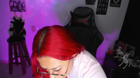 Snapshot of dakota_crab chatting on 09-20-25, 12:00 Dakota Crab online show from 09-20-25, 12:00