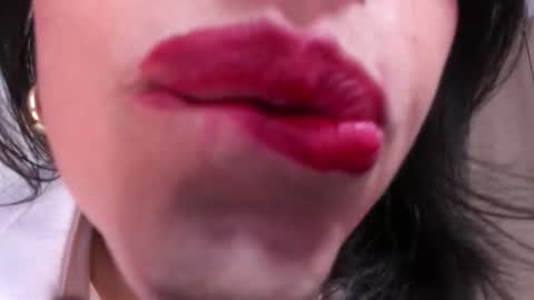 Dakotaagray online show from 10-20-25, 12:38