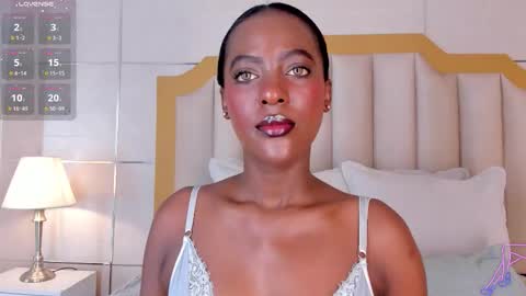 Snapshot of dakotawangi chatting on 10-25-25, 03:47 online show from 10-25-25, 03:47