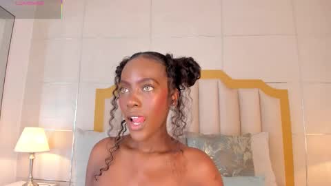 Snapshot of dakotawangi chatting on 11-02-25, 03:31 online show from 11-02-25, 03:31