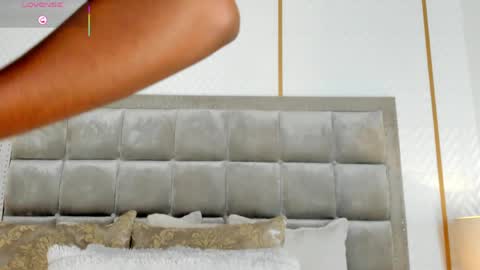    online show from 04-20-26, 03:31