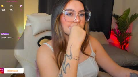 dakottaa__ online show from 03-30-26, 11:39