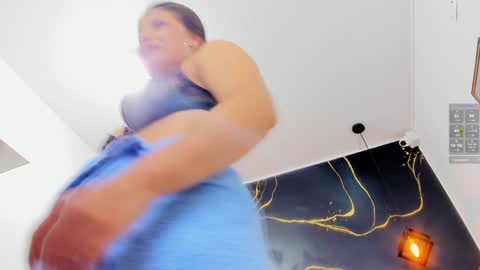 Snapshot of dalas_sr chatting on 12-07-24, 06:15 Liz online show from 12-07-24, 06:15